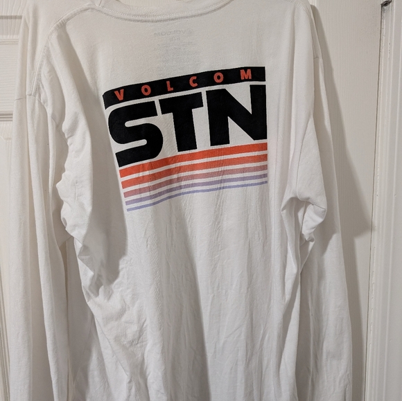 Men's XL Volcom long sleeve shirt - Picture 2 of 2